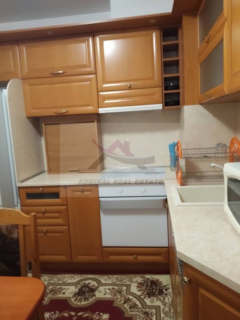 Дава под Наем 3-СТАЕН в град Варна, Левски 1 - 60 кв.м / 460 € » 899.68 лв., АДМИРАЛ РИЪЛ ЕСТЕЙТ ЕООД