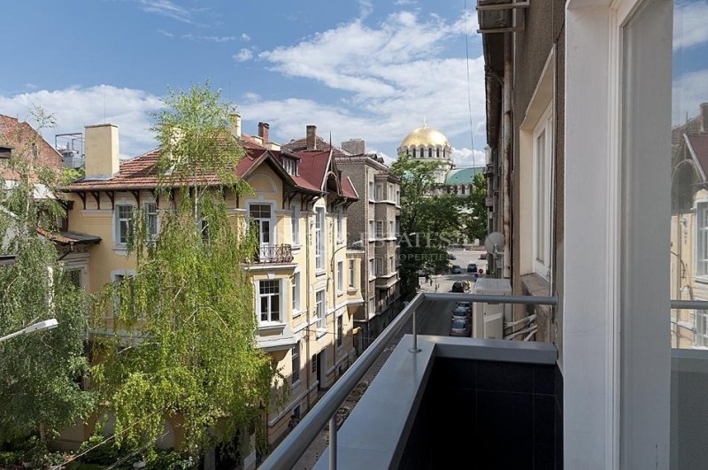 В аренду  2 спальни София , Център , 100 кв.м | 98088038