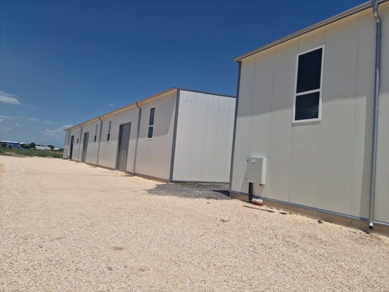 Da affittare  Magazzinaggio Plovdiv , Industrialna zona - Sever , 1150 mq | 39747127 - Immagine [2]