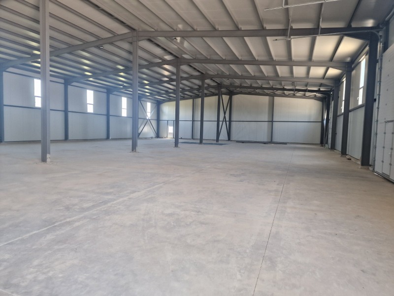 Da affittare  Magazzinaggio Plovdiv , Industrialna zona - Sever , 1150 mq | 39747127 - Immagine [5]