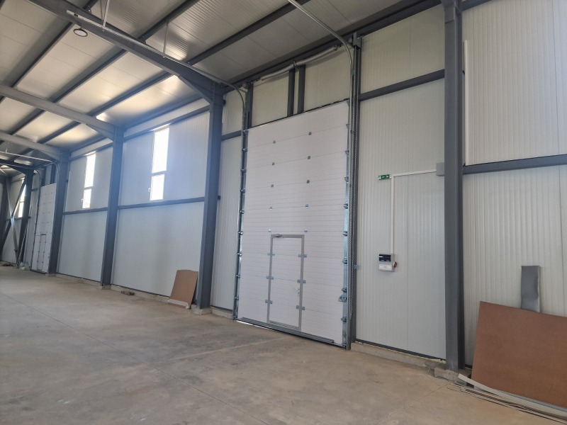 Da affittare  Magazzinaggio Plovdiv , Industrialna zona - Sever , 1150 mq | 39747127 - Immagine [3]