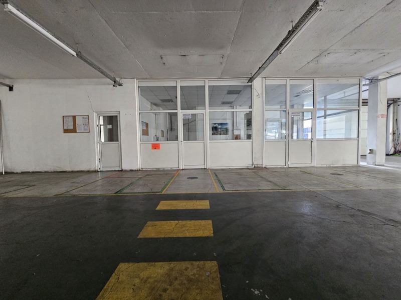 K pronájmu  Průmyslová budova Plovdiv , Industrialna zona - Trakija , 700 m2 | 60973196 - obraz [2]