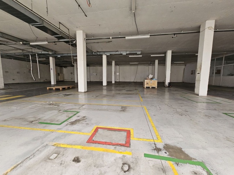 K pronájmu  Průmyslová budova Plovdiv , Industrialna zona - Trakija , 700 m2 | 60973196 - obraz [10]