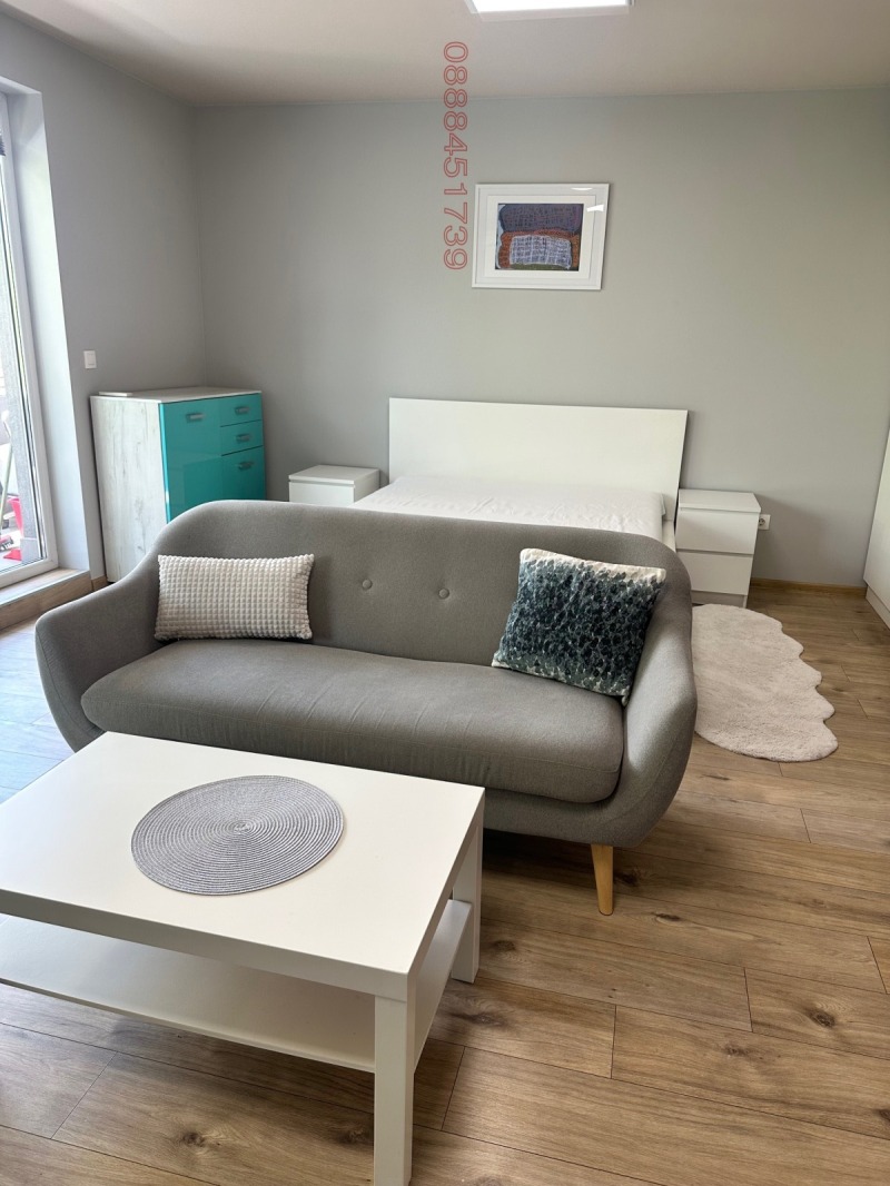 Te huur  Studio Sofia , Tsentar , 50 m² | 68760086 - afbeelding [2]