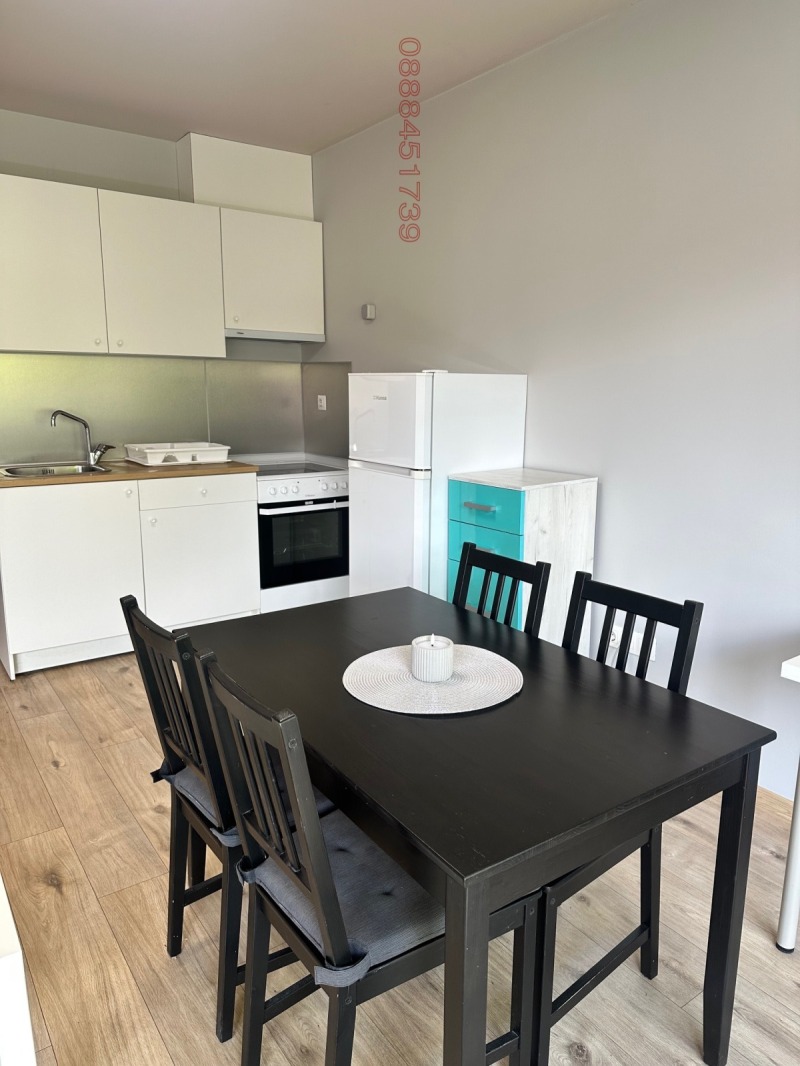 Te huur  Studio Sofia , Tsentar , 50 m² | 68760086 - afbeelding [3]