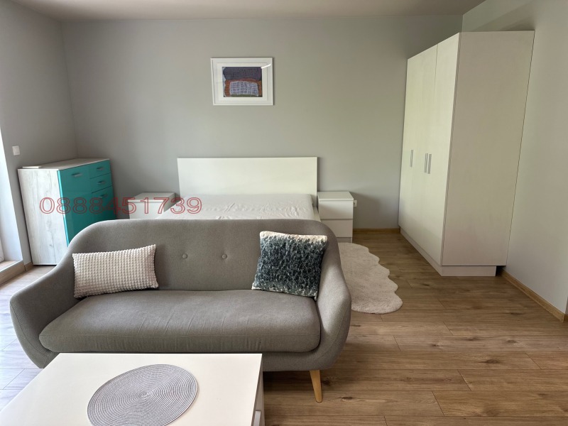 Te huur  Studio Sofia , Tsentar , 50 m² | 68760086 - afbeelding [4]