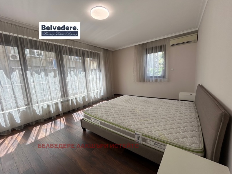 Kiadó  3 hálószobás Sofia , Centar , 220 négyzetméter | 36986659 - kép [11]