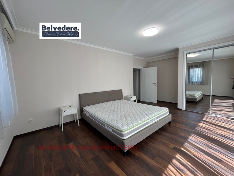 Kiadó  3 hálószobás Sofia , Centar , 220 négyzetméter | 36986659 - kép [10]