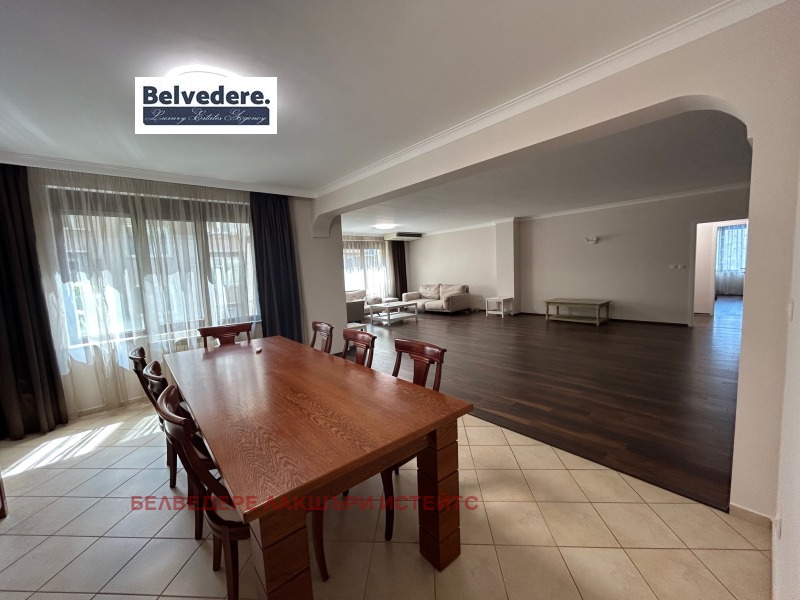 Kiadó  3 hálószobás Sofia , Centar , 220 négyzetméter | 36986659 - kép [4]