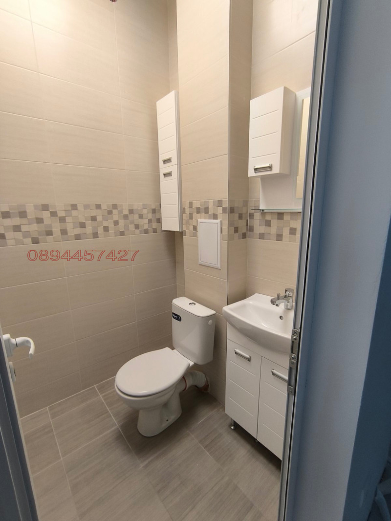 Дава под наем МАГАЗИН, гр. Пловдив, Христо Смирненски, снимка 3 - Магазини - 52784190