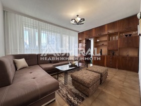 2 sovrum Lazur, Burgas 1