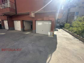 Γκαράζ Μαναστηρσκη ληβαδη, Σοφηια