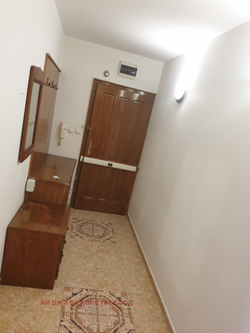 De inchiriat  1 dormitor Sofia , Țentâr , 60 mp | 13245242 - imagine [6]