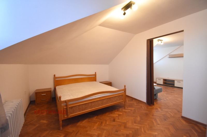 Дава под наем 3-СТАЕН, гр. София, Център, снимка 2 - Апартаменти - 52622517