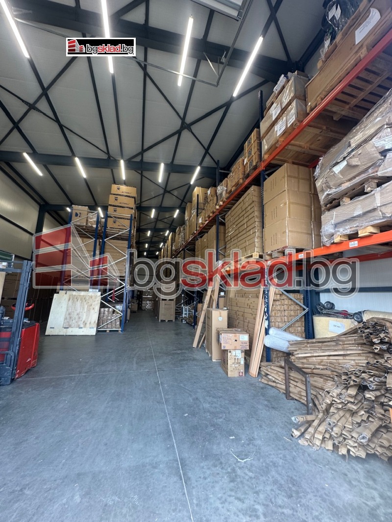 Zu vermieten  Lagerung Sofia , Woenna rampa , 390 qm | 13432228