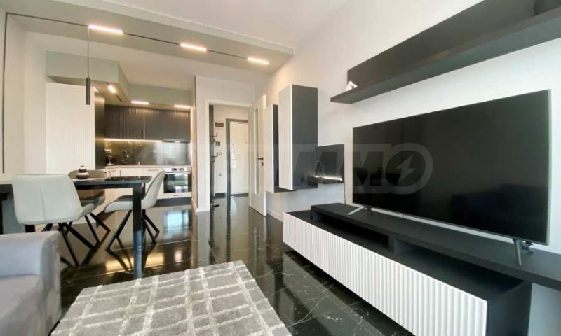 Te huur  1 slaapkamer Plovdiv , Tsentar , 75 m² | 99916012