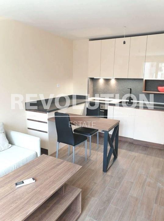 Дава под наем 2-СТАЕН, гр. Варна, Погреби