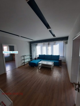 2 chambres Chirok tsentar, Rouse