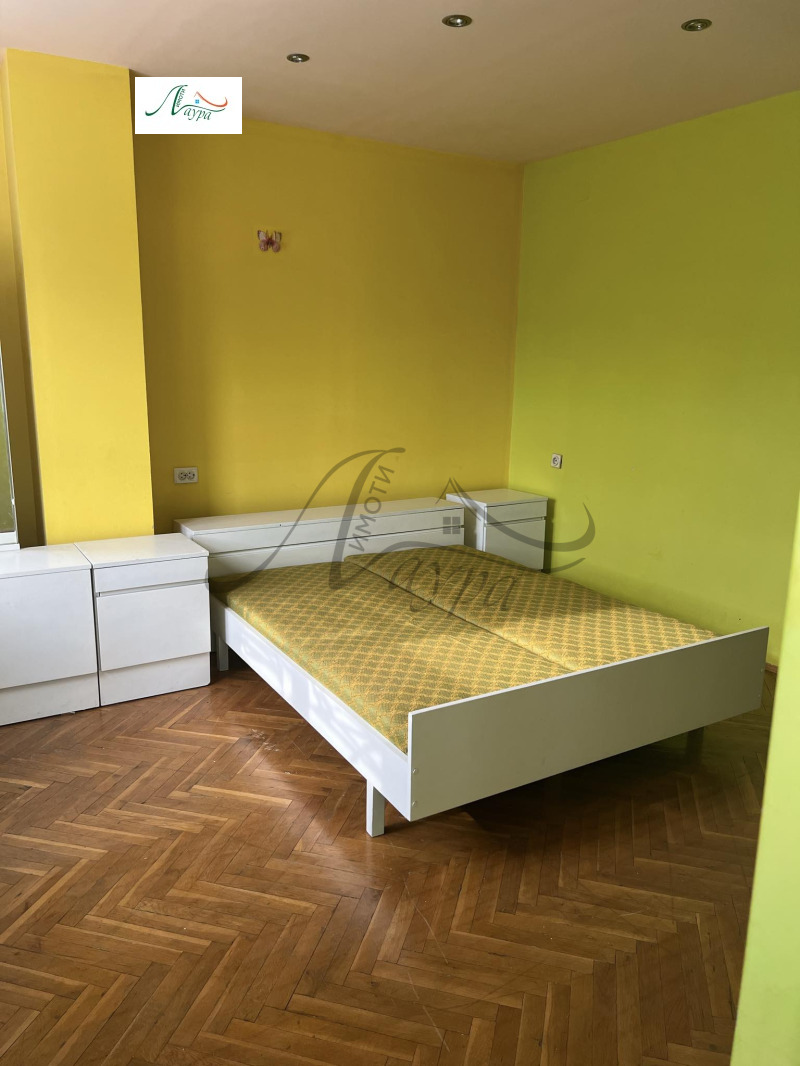 K pronájmu  2 ložnice Šumen , Bolnicata , 90 m2 | 81690279 - obraz [2]