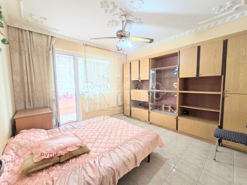 Zu vermieten  2 Schlafzimmer Warna , Wladislaw Warnentschik 2 , 64 qm | 64195798 - Bild [11]