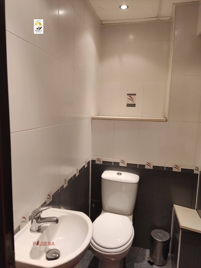 Дава под наем  3-стаен град Русе , Широк център , 103 кв.м | 67202092 - изображение [11]