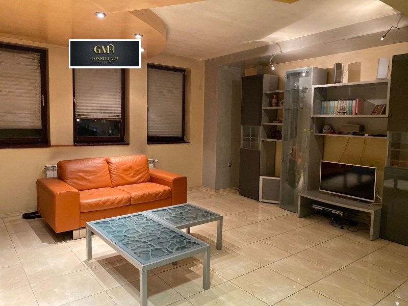 Дава под наем 3-СТАЕН, гр. Плевен, Идеален център