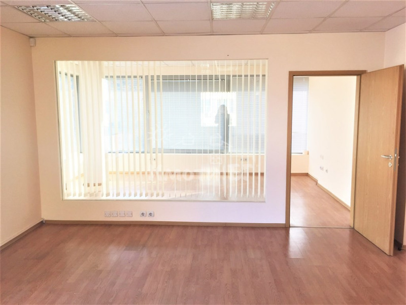 De inchiriat  Birou Sofia , Dianabad , 208 mp | 23623997 - imagine [5]