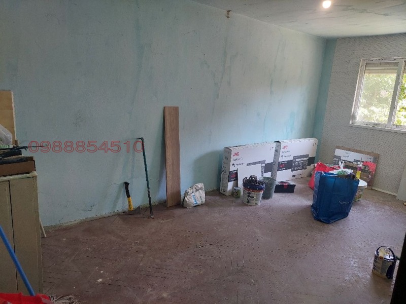 Дава под наем СКЛАД, гр. Плевен, 9-ти квартал, снимка 3 - Складове - 53045769