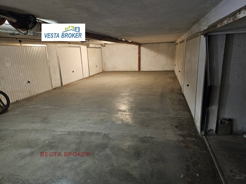 Дава под Наем ГАРАЖ в град Кърджали, Център - 18 кв.м / 50 € » 97.79 лв., ВЕСТА БРОКЕР