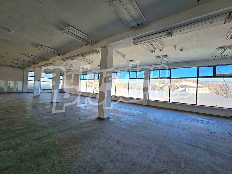 Дава под наем МАГАЗИН, гр. Костенец, област София област, снимка 12 - Магазини - 52480659