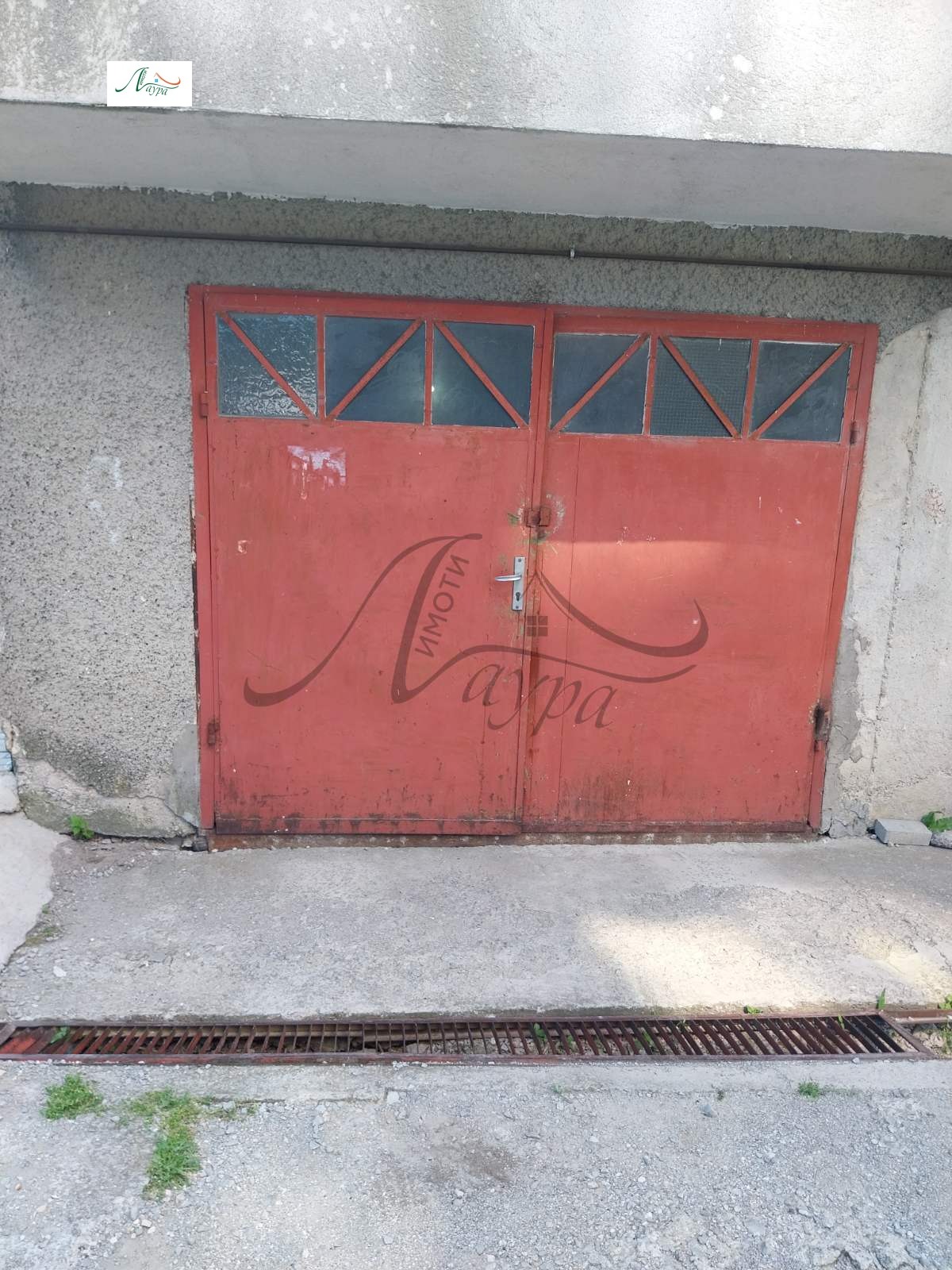 Дава под наем ГАРАЖ, ПАРКОМЯСТО, гр. Шумен, Болницата