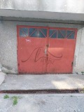 Дава под наем ГАРАЖ, ПАРКОМЯСТО, гр. Шумен, Болницата, снимка 1