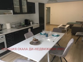 3 slaapkamers Tsentar, Sofia 1