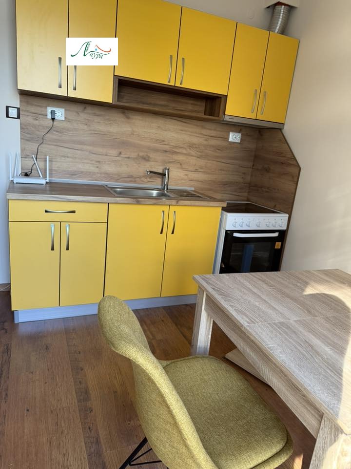 Дава под наем 2-СТАЕН, гр. Шумен, Център, снимка 5 - Апартаменти - 53806412