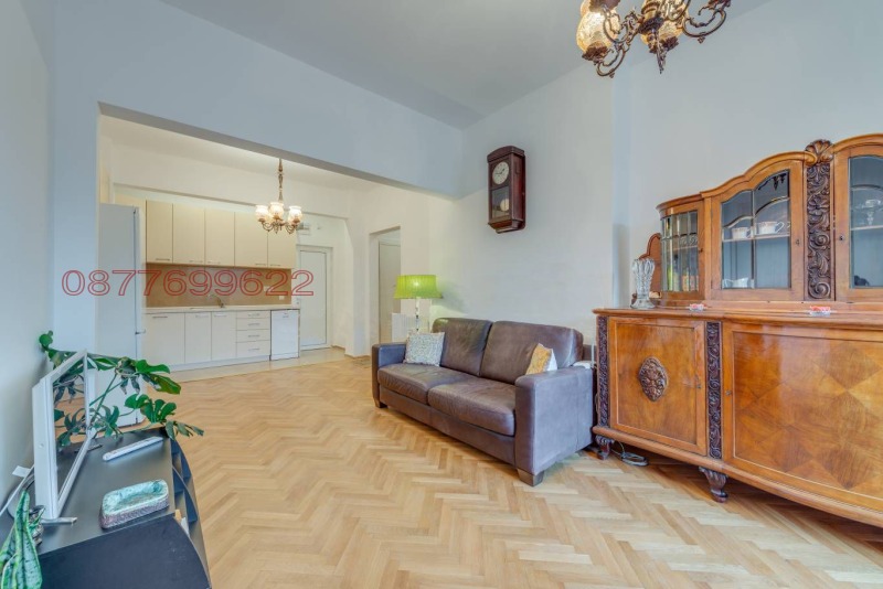 Дава под наем 3-СТАЕН, гр. София, Център, снимка 2 - Апартаменти - 53382061