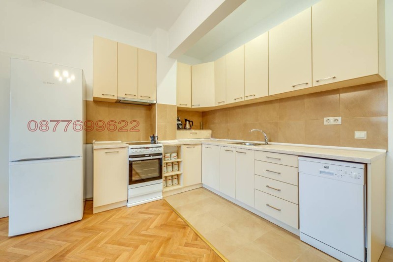 Дава под наем 3-СТАЕН, гр. София, Център, снимка 5 - Апартаменти - 53382061