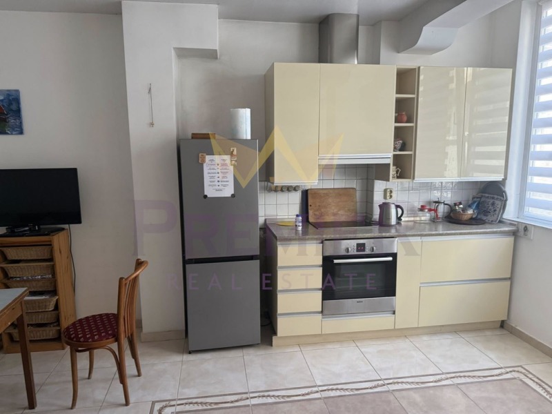 Дава под Наем 2-СТАЕН в град Варна, Център - 80 кв.м / 665 € » 1 300.63 лв., ИМОТИ ПРЕМИЕР- ВАРНА
