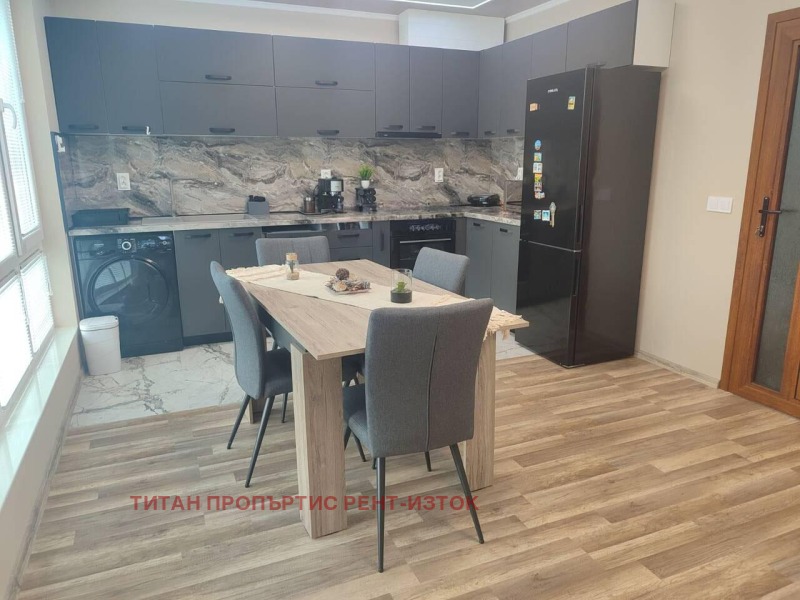 Дава под наем 2-СТАЕН, гр. Бургас, Изгрев, снимка 3 - Апартаменти - 52833829