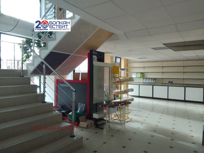 For Rent  Shop Veliko Tarnovo , Kolyu Ficheto , 300 sq.m | 11098928