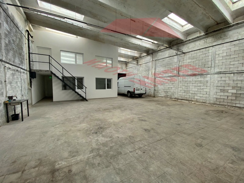 Дава под Наем АВТОСЕРВИЗ в град Шумен, Тракия - 270 кв.м / 664.68 € » 1 300 лв., ИМОТИ НАСТЕВ
