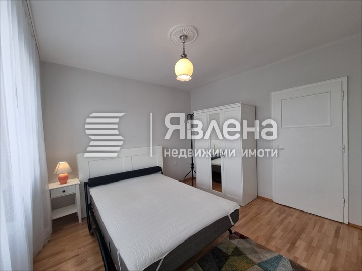 В оренду  2 спальні София , Оборище , 90 кв.м | 50893371