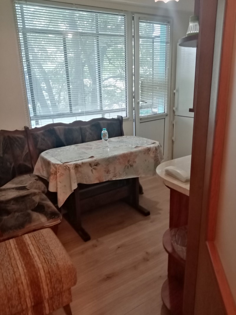 Kiadó  1 hálószoba Ruse , Zdravec Iztok , 62 négyzetméter | 87516727 - kép [2]