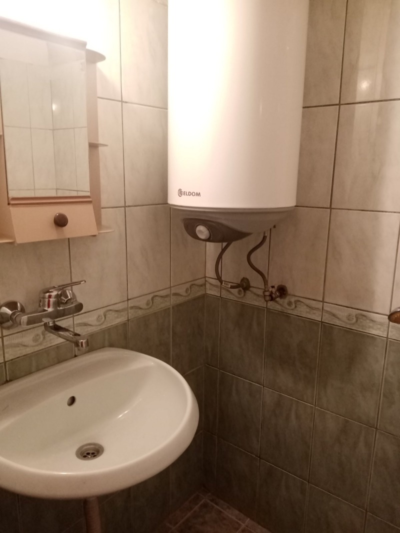 Kiadó  1 hálószoba Ruse , Zdravec Iztok , 62 négyzetméter | 87516727 - kép [5]
