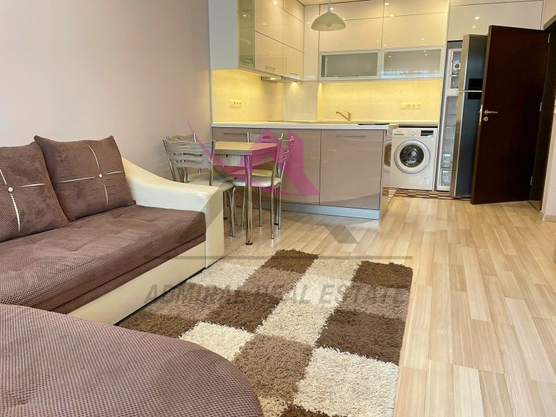Te huur  1 slaapkamer Varna , Vazrazjdane 1 , 90 m² | 42803218