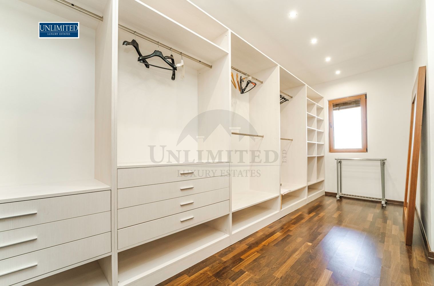 Дава под наем 4-СТАЕН, гр. София, Витоша, снимка 17 - Апартаменти - 54189657