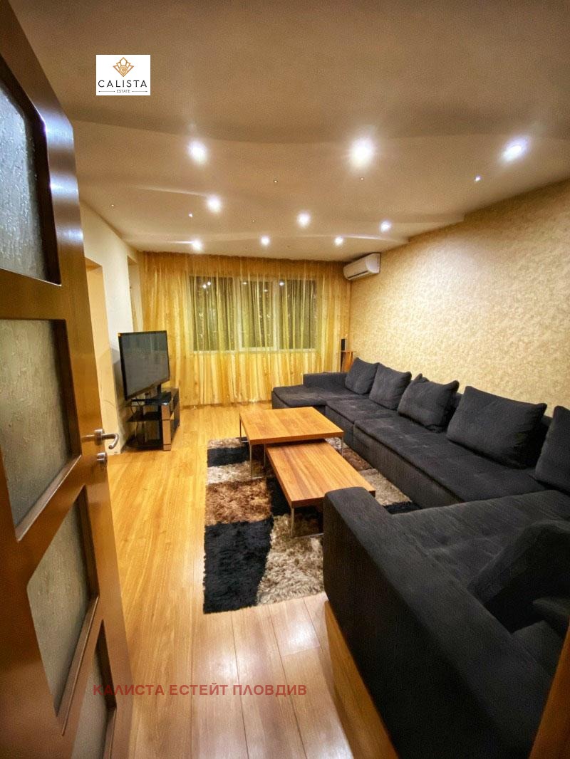 En renta  3+ dormitorios Plovdiv , Jristo Smirnenski , 120 metros cuadrados | 92791219