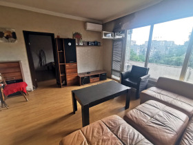 1 quarto Karchiiaka, Plovdiv
