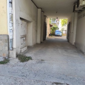 В оренду Паркомісце