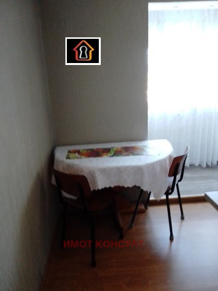 Til leje  1 soveværelse Vratsa , Seniche , 60 kvm | 37099235 - billede [4]