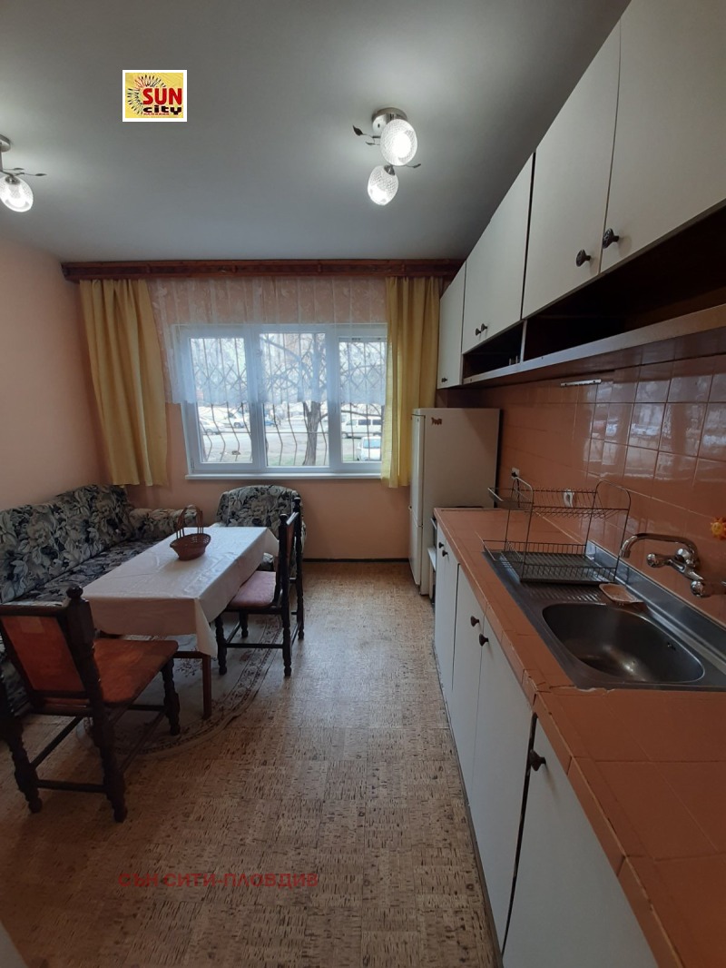 Zu vermieten  1 Schlafzimmer Plowdiw , Kjutschuk Parisch , 60 qm | 90012976 - Bild [2]